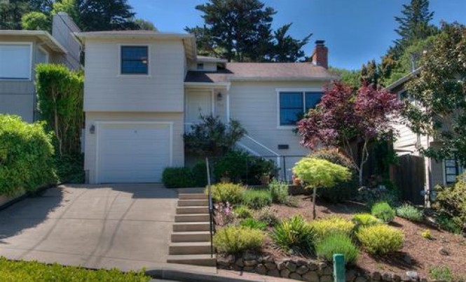 107 Buena Vista Ave, Corte Madera