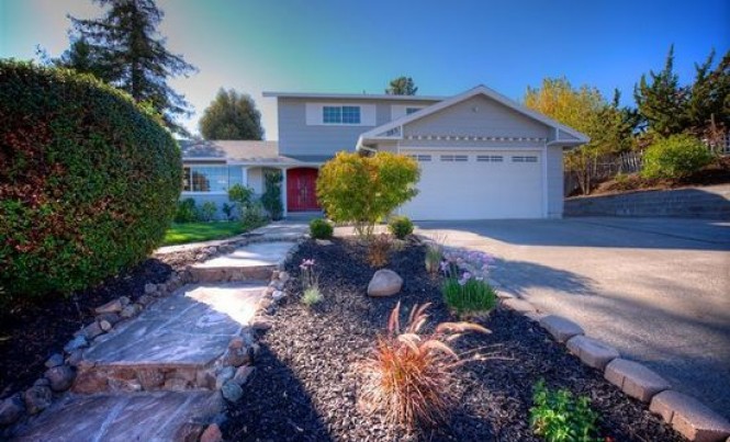 385 San Carlos Way, Novato