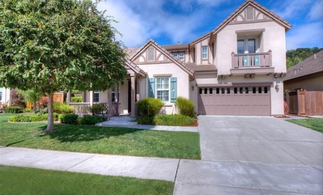 8 Woodfern Ct, Novato